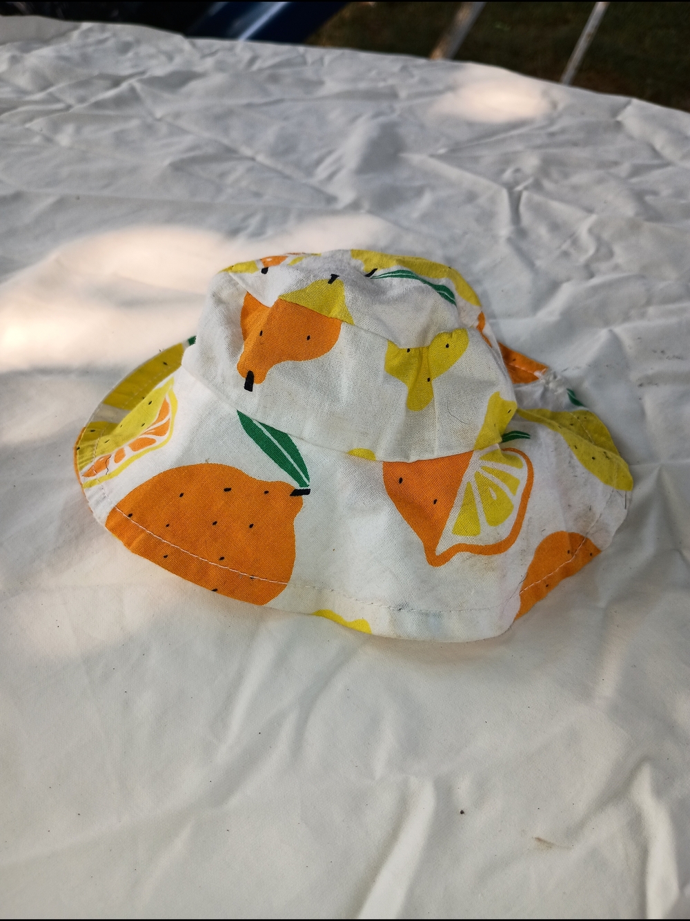 Children's White Sun Hat with Orange & Yellow Fruit Print